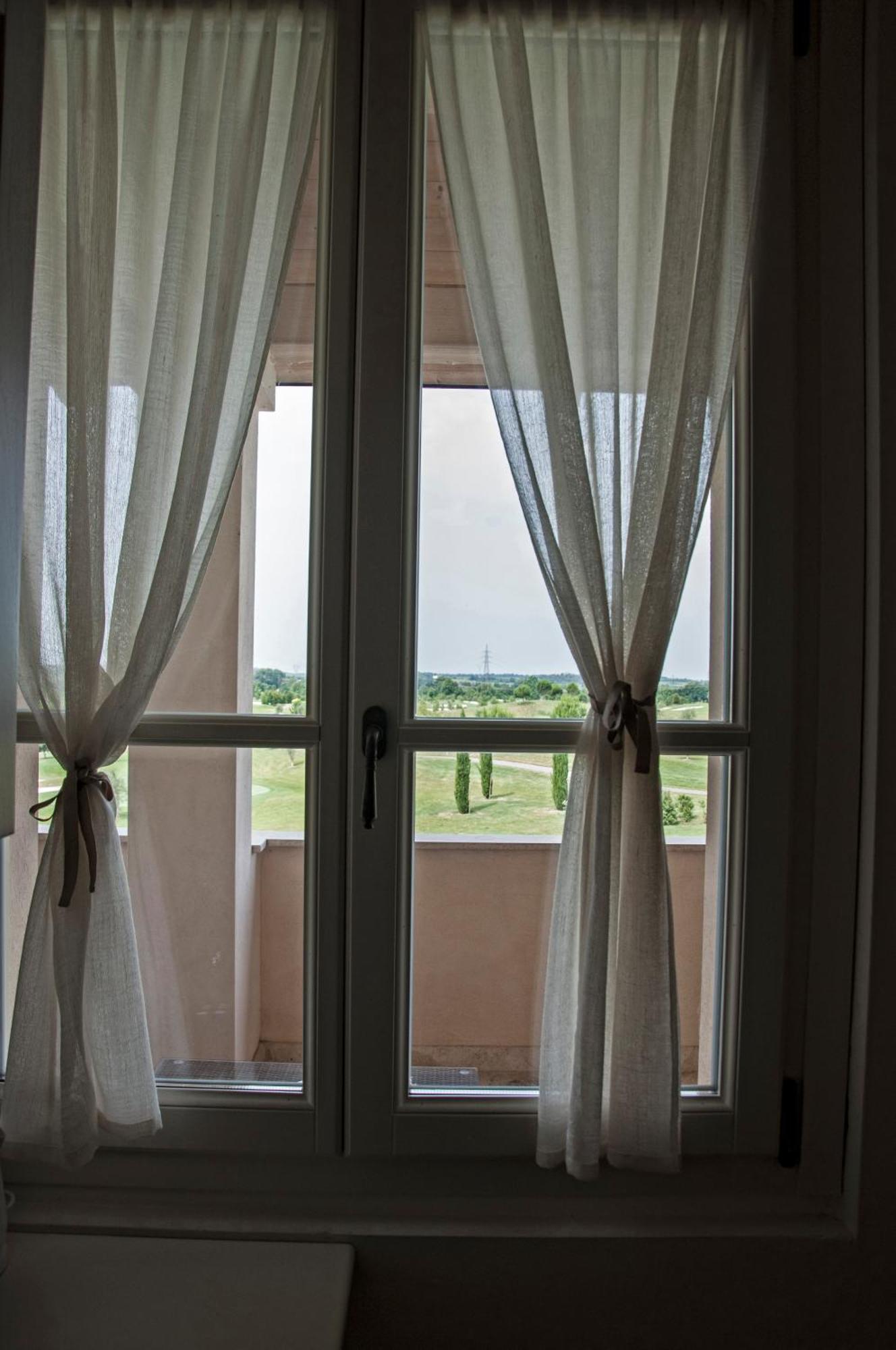 Garda Residence San Vigilio Golf Pozzolengo Bagian luar foto